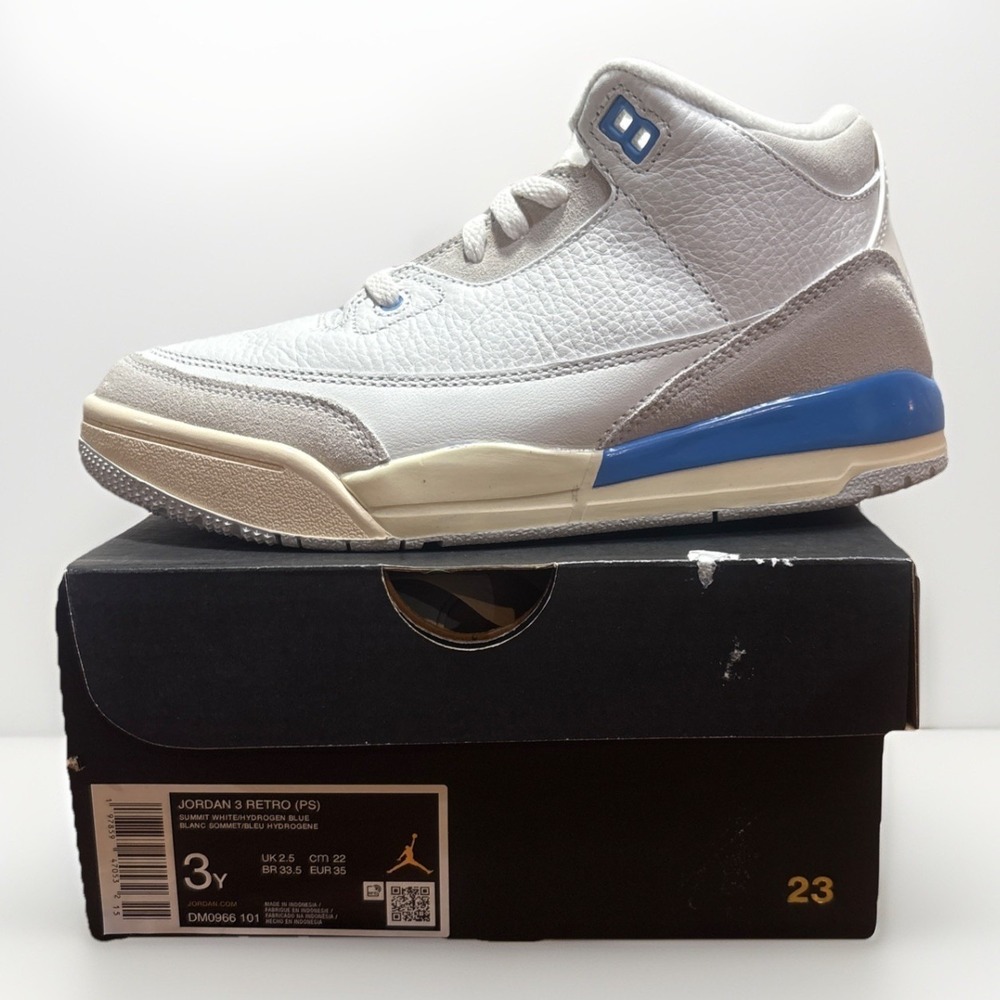 Big Kid's Jordan 3 Retro "Lucky Shorts" Smmt Wht/Hydrgn Blue Size 3 Youth